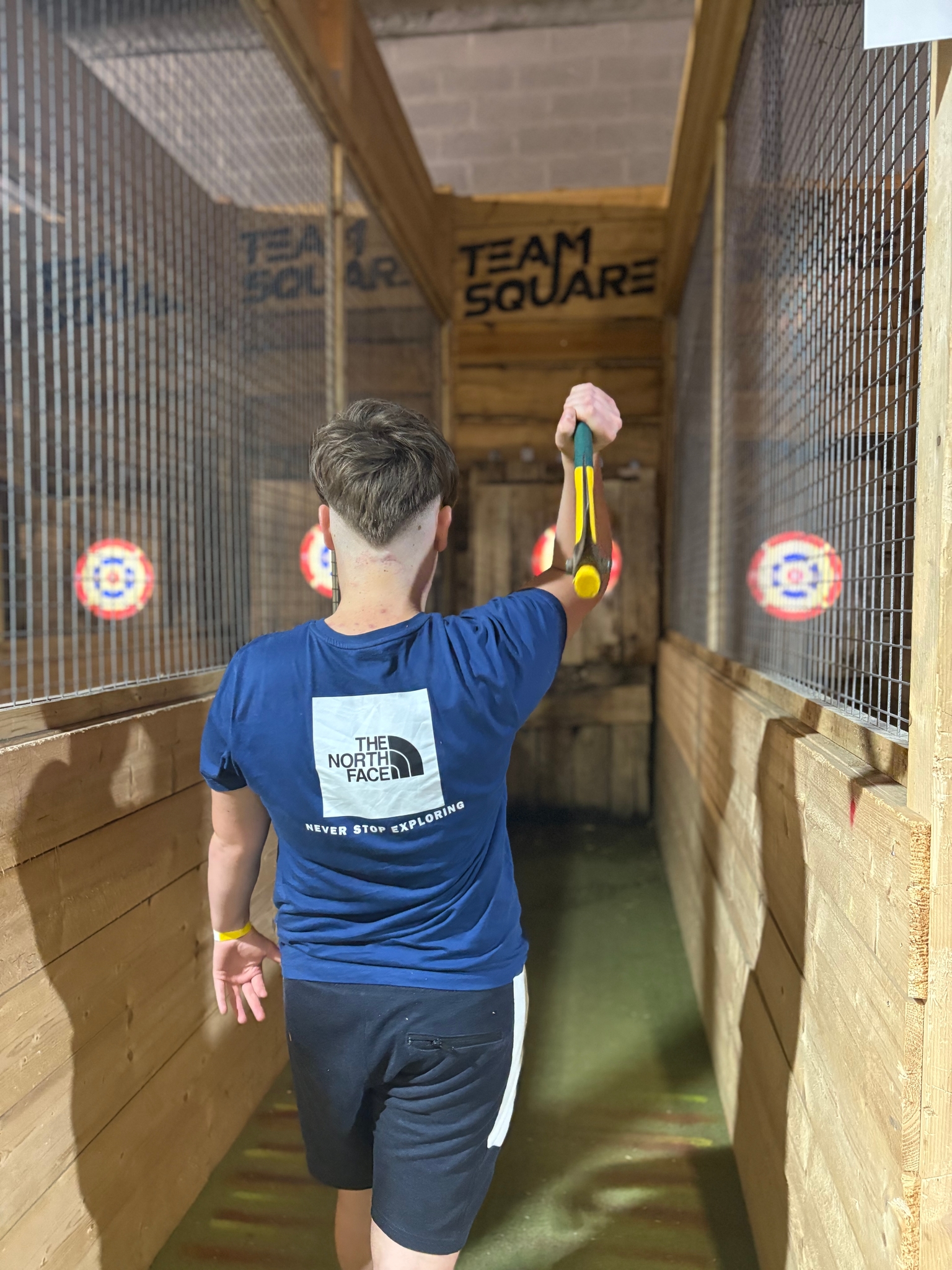 Lancer de hache Douai : l’activité festive, originale et accessible